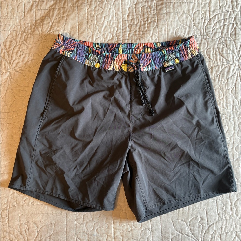 Patagonia Men’s Swim/Board Short Size S